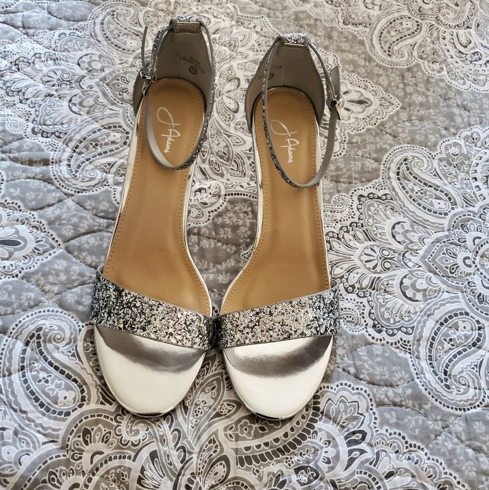 🌬 Glitter Heels